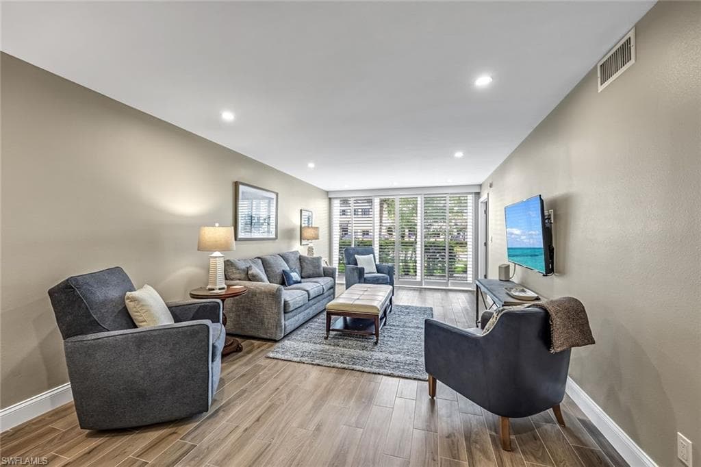232 Banyan BLVD 232-3