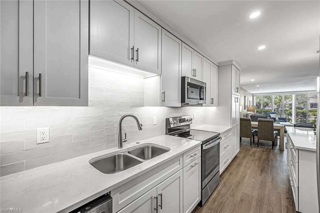 232 Banyan BLVD 232-9