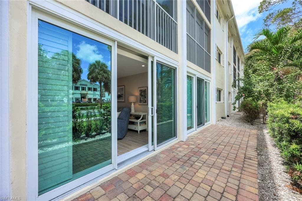 232 Banyan BLVD 232-25