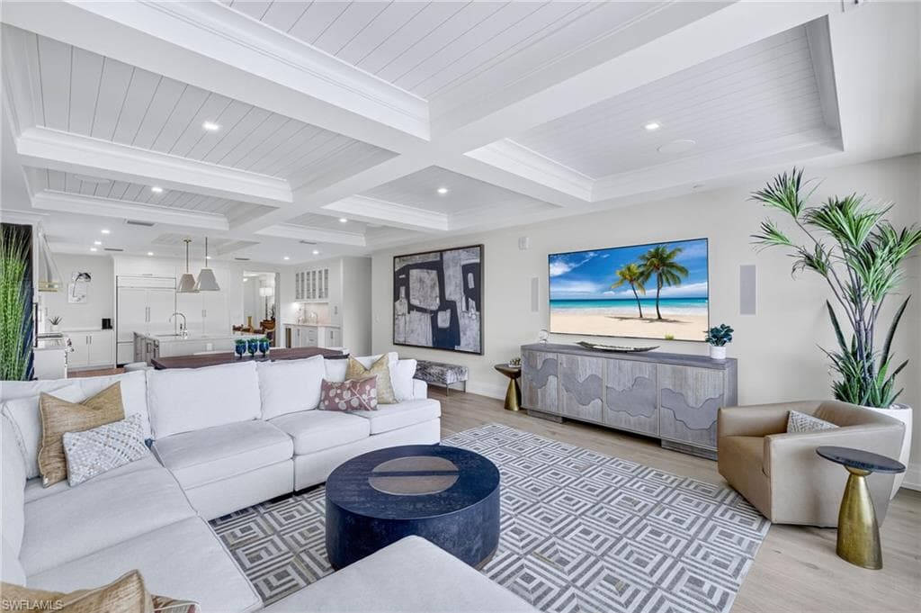 1820 Gulf Shore BLVD N 202-13