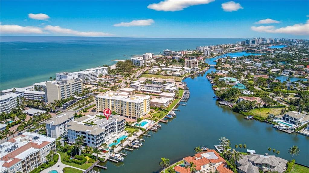 1820 Gulf Shore BLVD N 202-5