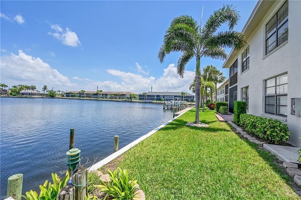 131 SW 47th TER 201-33