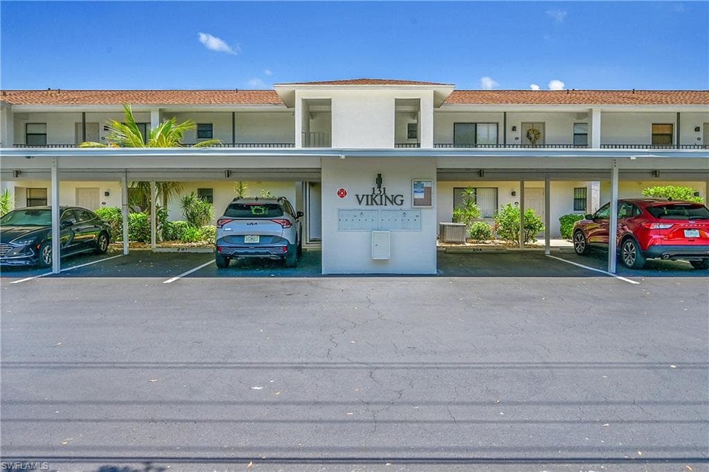 131 SW 47th TER 201-8