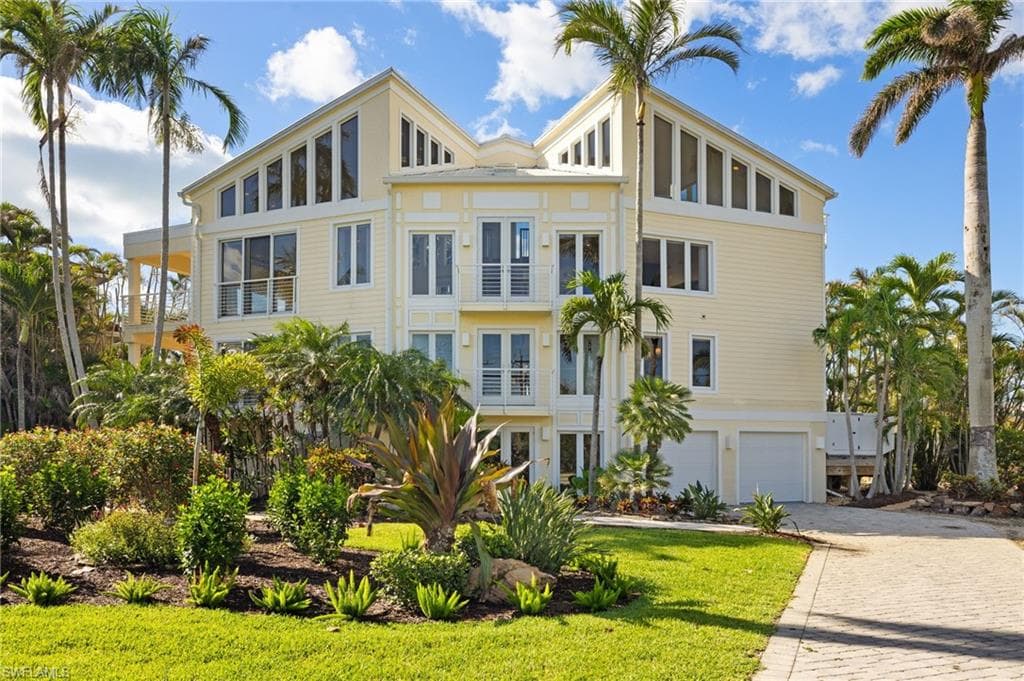 1581 San Carlos Bay DR-42