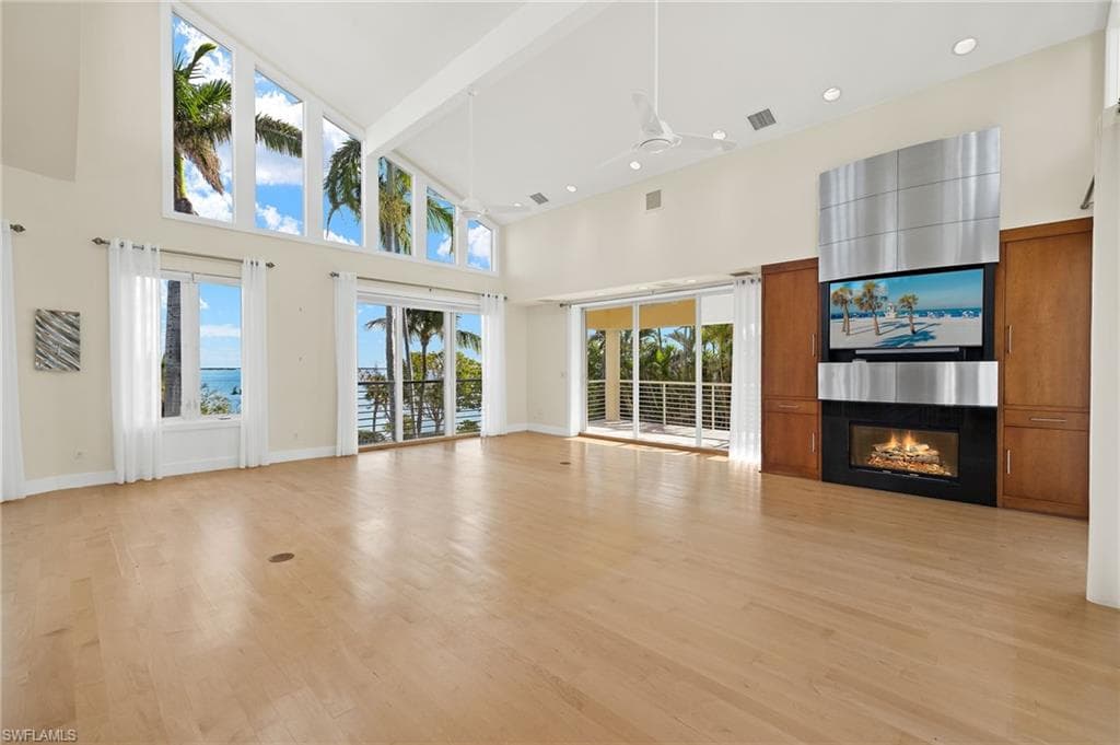 1581 San Carlos Bay DR-13
