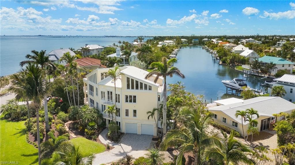 1581 San Carlos Bay DR-43