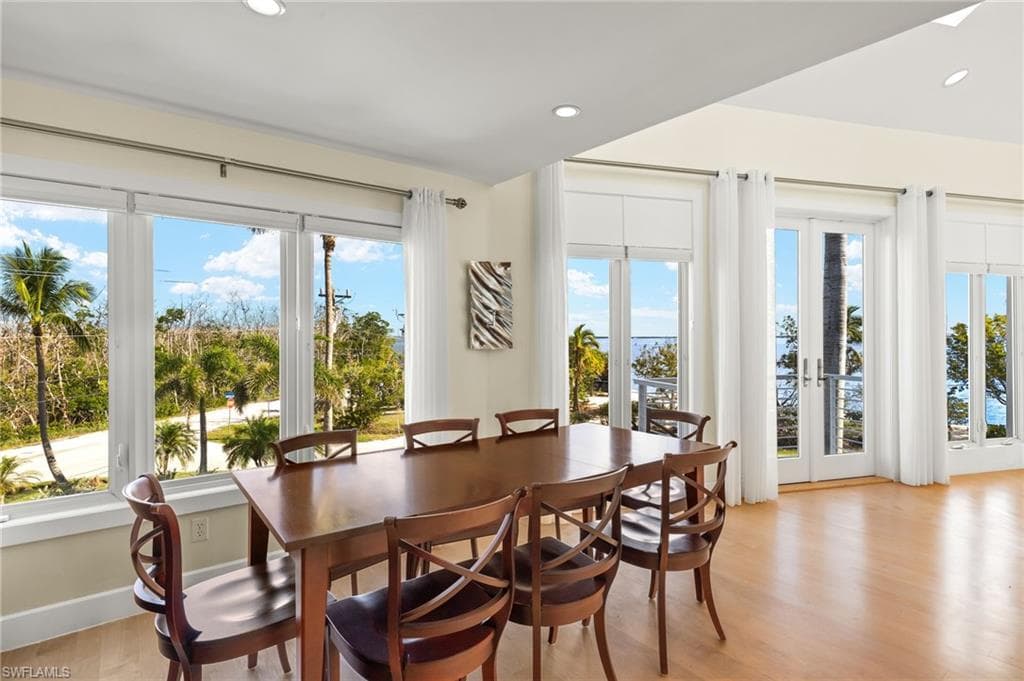 1581 San Carlos Bay DR-12