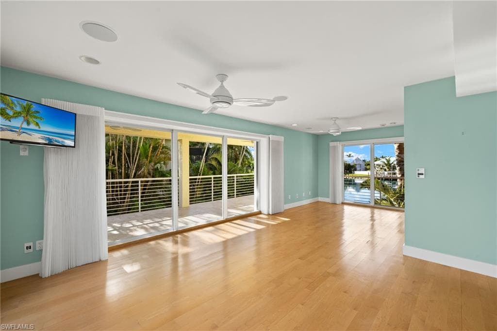 1581 San Carlos Bay DR-24