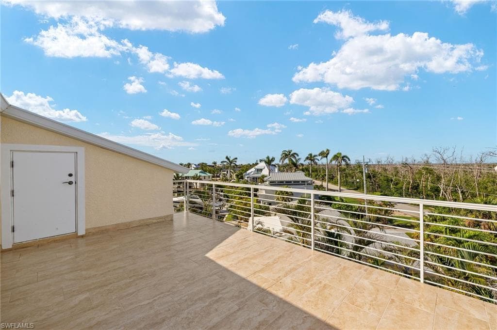 1581 San Carlos Bay DR-37