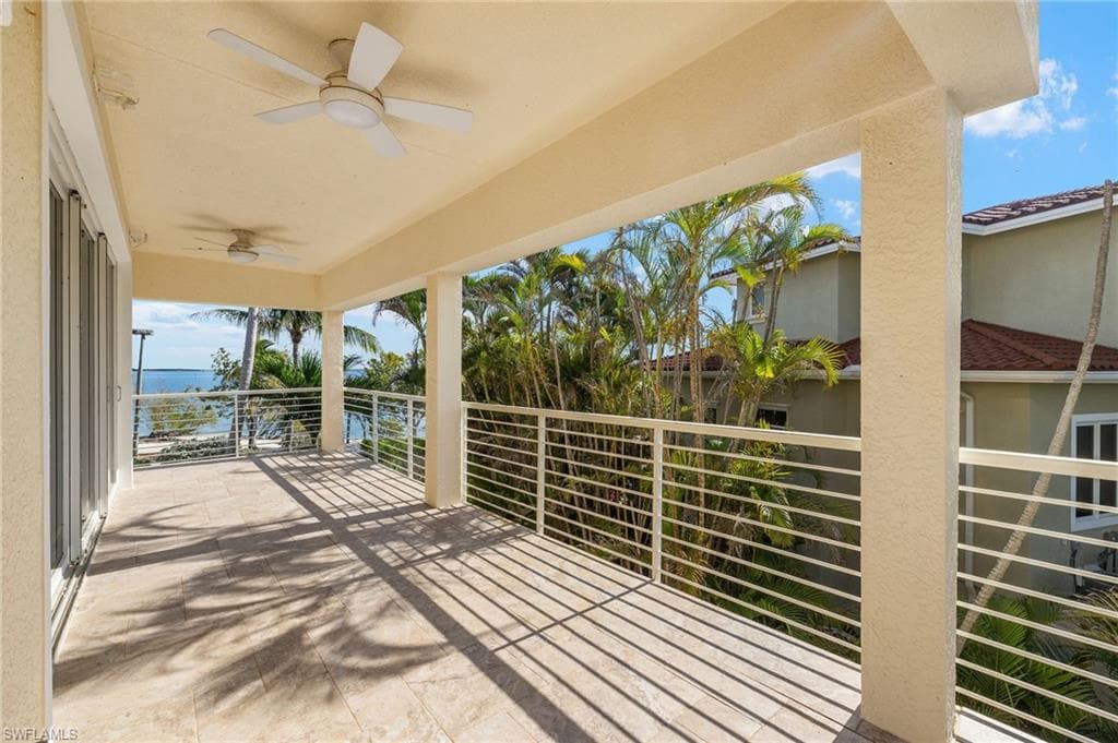 1581 San Carlos Bay DR-19