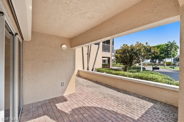 819 James ST-12