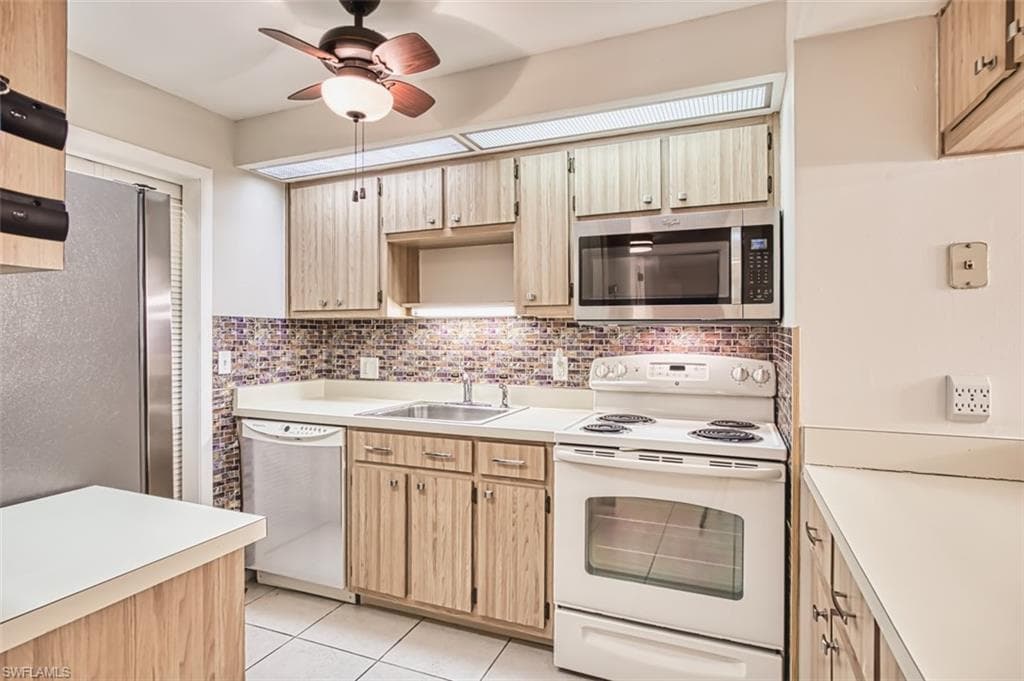 8061 S Woods CIR 4-7