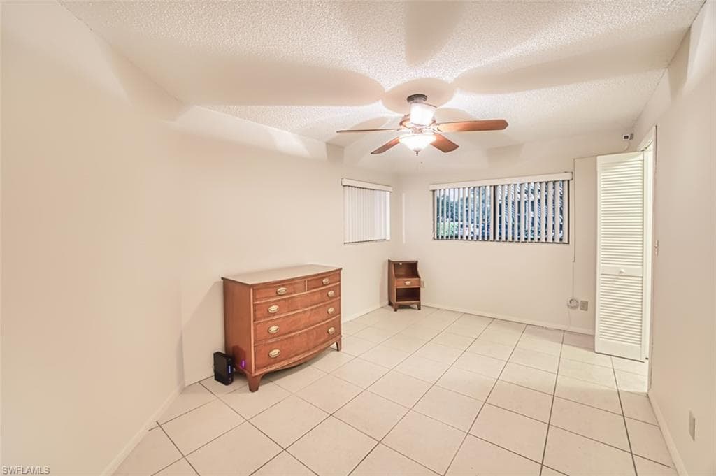 8061 S Woods CIR 4-24