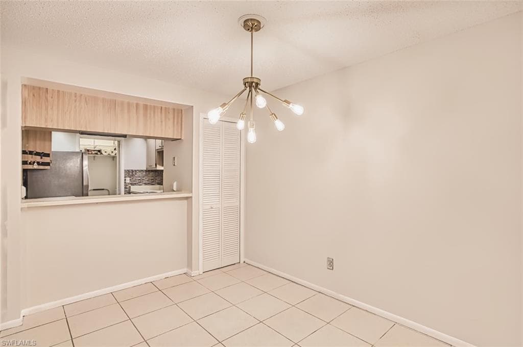 8061 S Woods CIR 4-10
