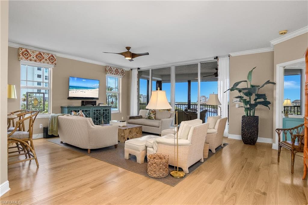 430 Cove Tower DR 501-7