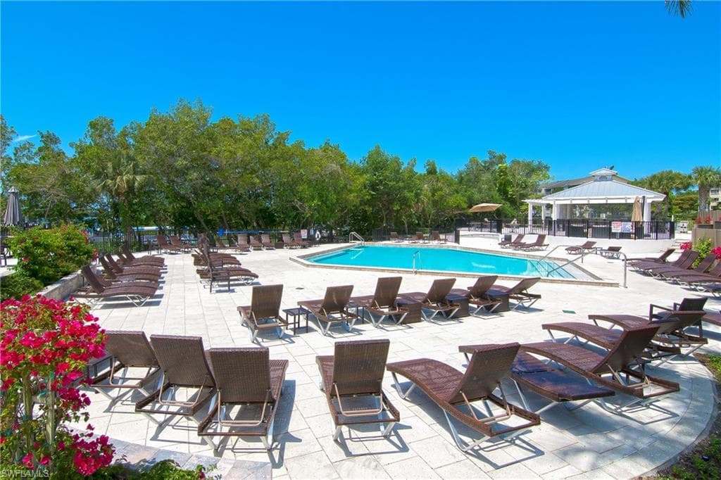 430 Cove Tower DR 501-34