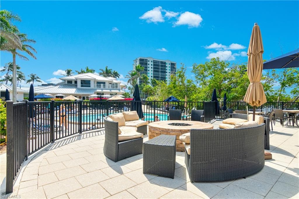 430 Cove Tower DR 501-38