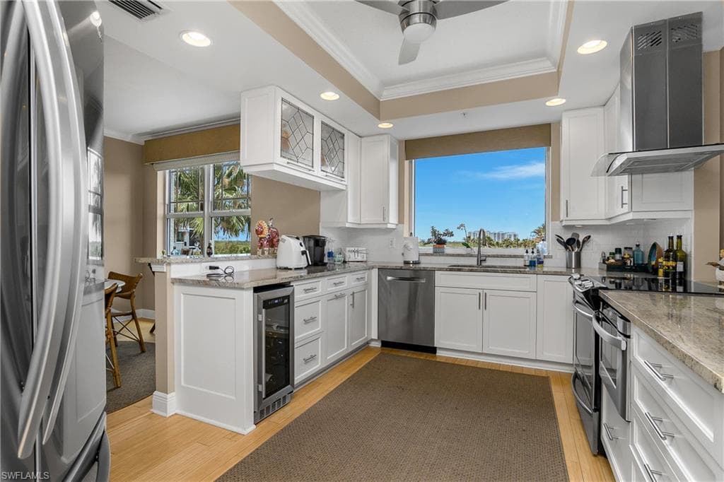 430 Cove Tower DR 501-14