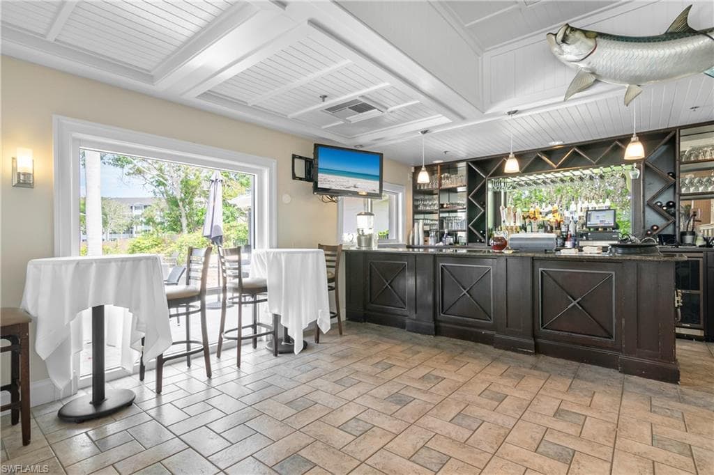 430 Cove Tower DR 501-37