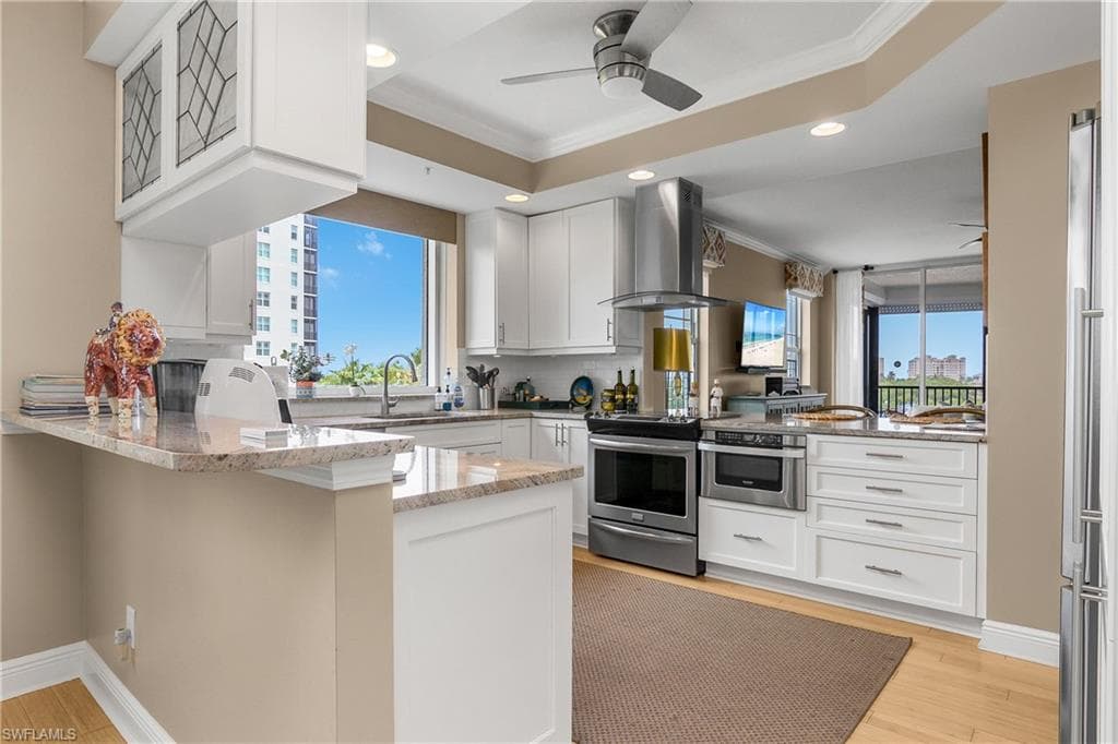 430 Cove Tower DR 501-15