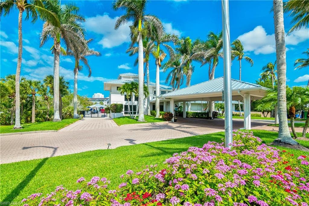 430 Cove Tower DR 501-31