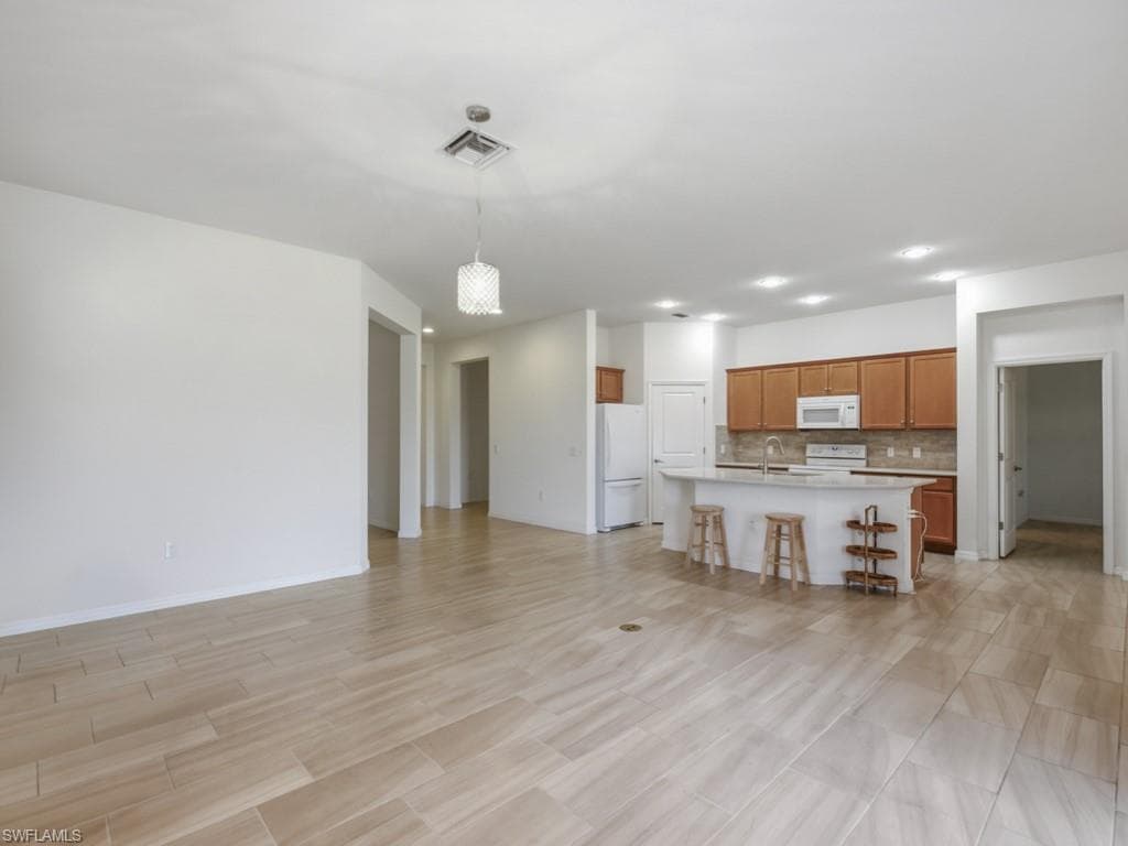 10646 Essex Square BLVD-6