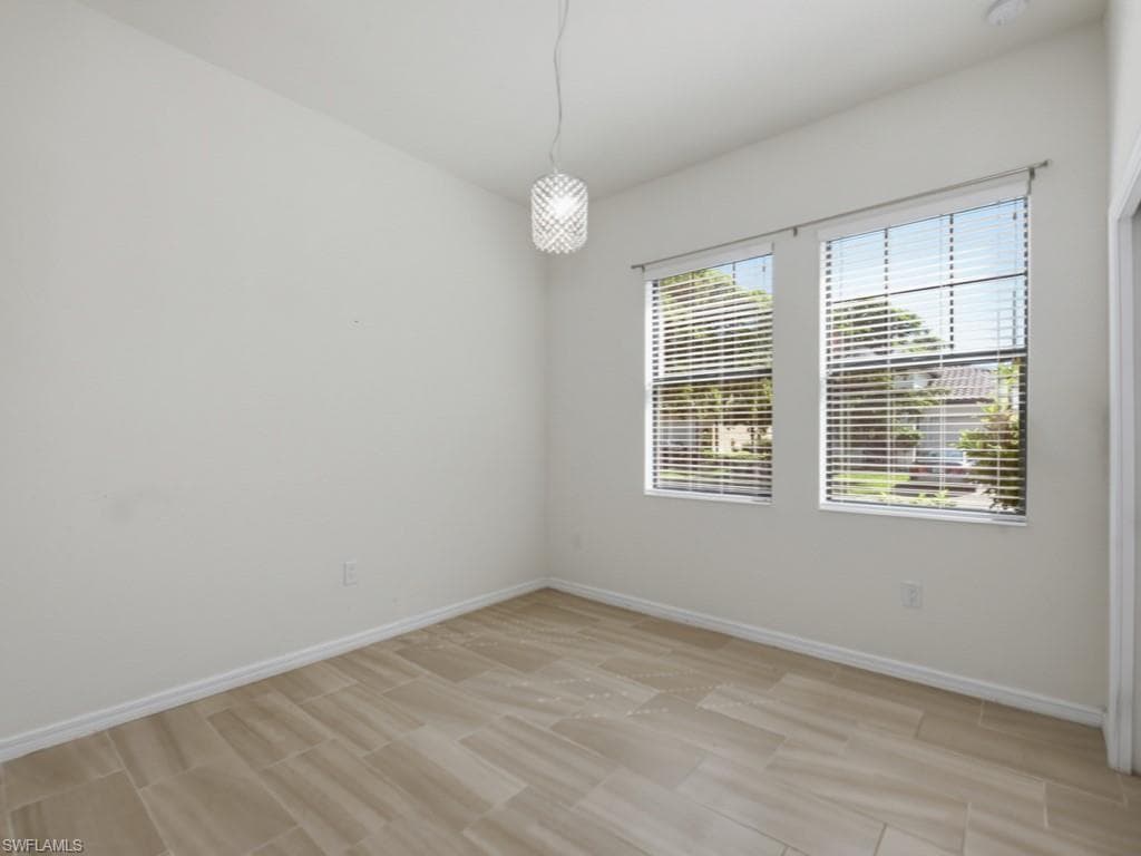 10646 Essex Square BLVD-13