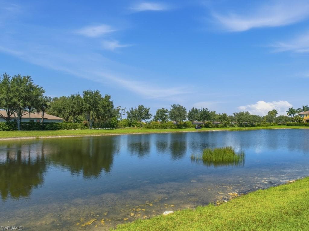 10646 Essex Square BLVD-20