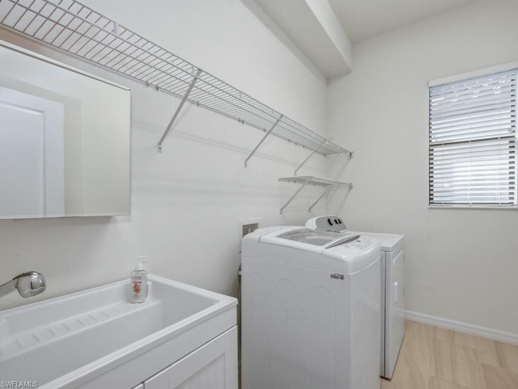 10646 Essex Square BLVD-15