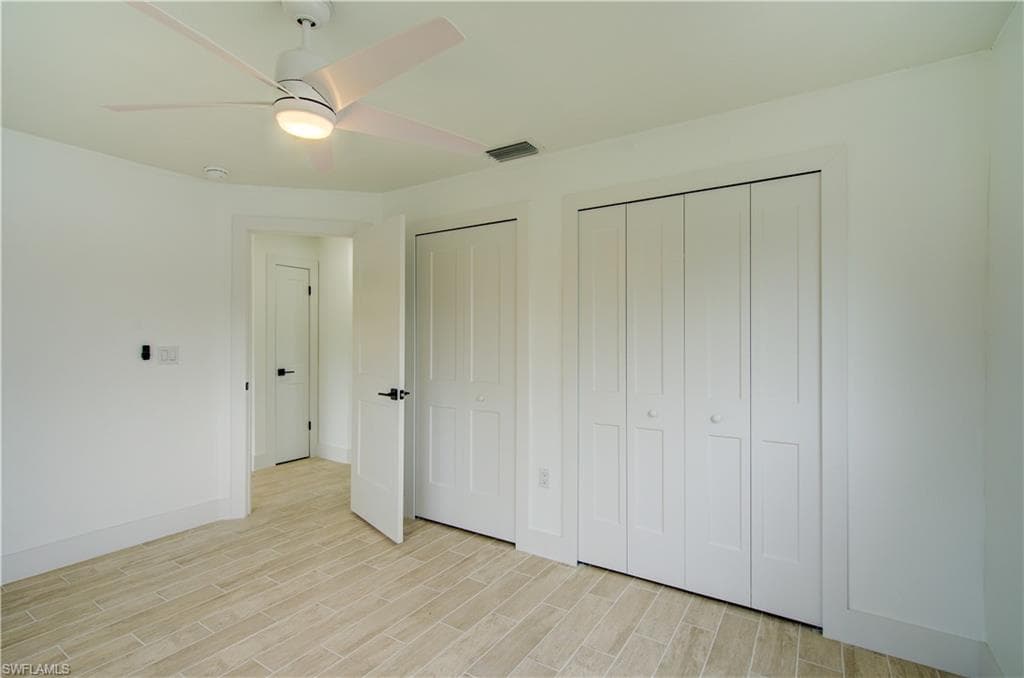 32 Fairview BLVD-18