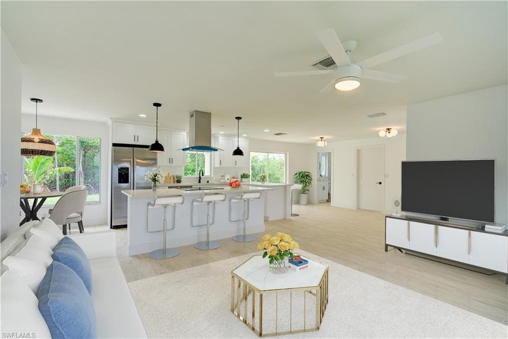 32 Fairview BLVD-11