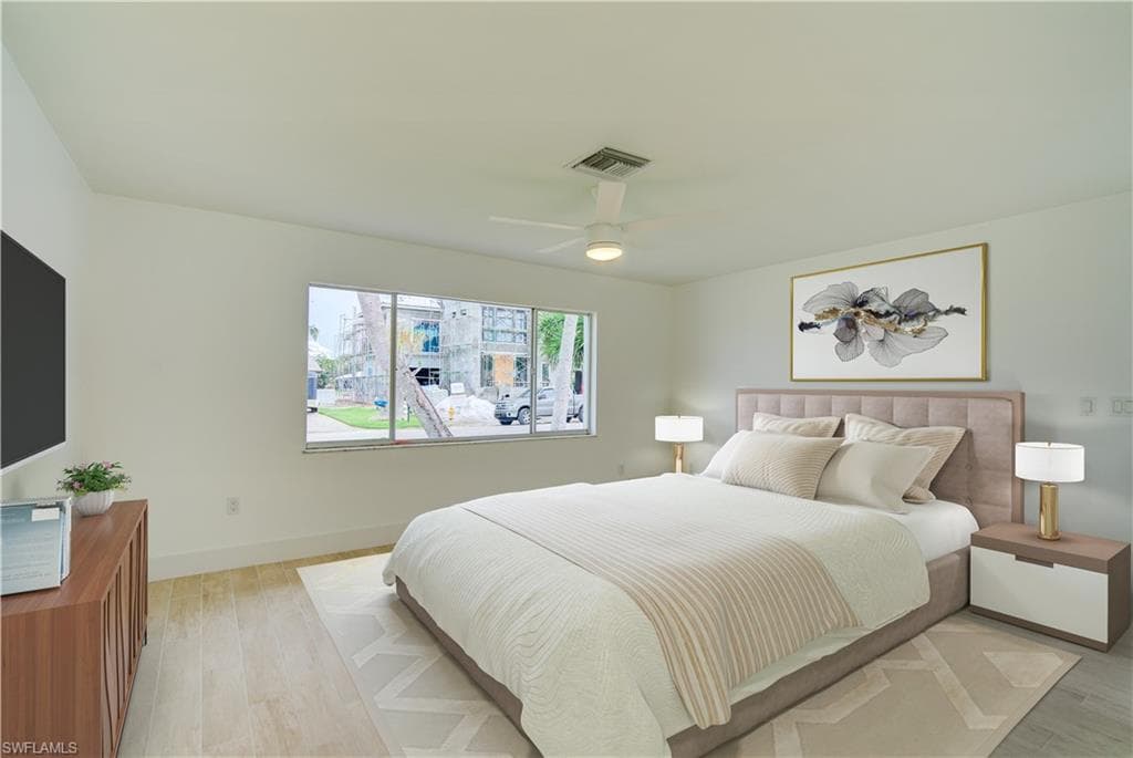 32 Fairview BLVD-19