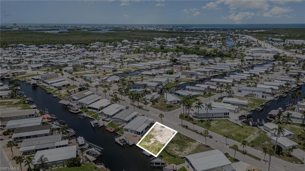 17561 Stevens BLVD-11