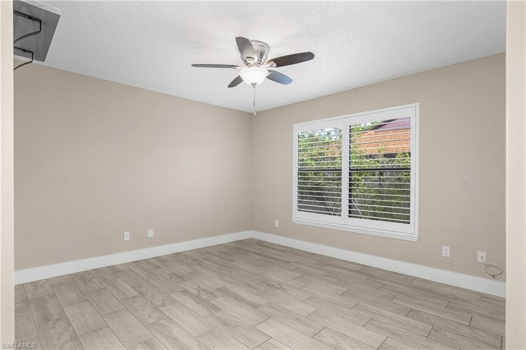 2214 Arbour Walk CIR 2022-6
