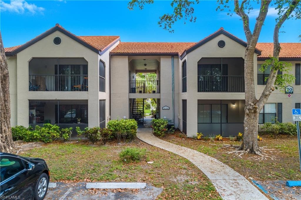 2214 Arbour Walk CIR 2022-20