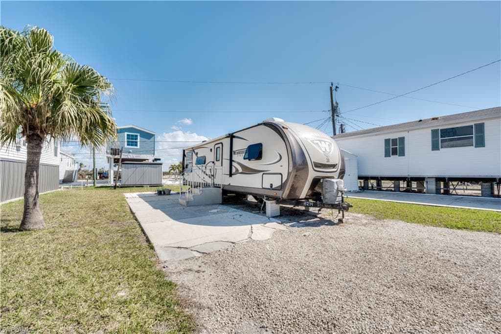 38 Helen LN-1
