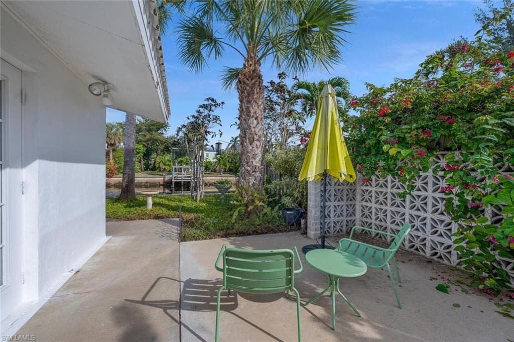 1483 Bembury DR-14