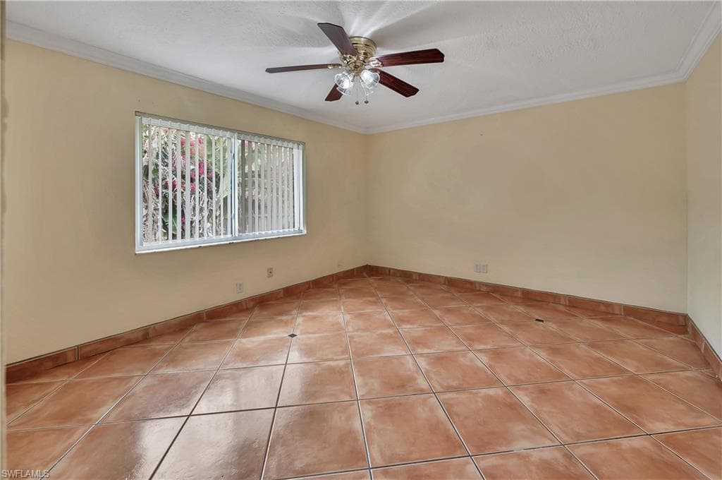 639 Pompano DR-21