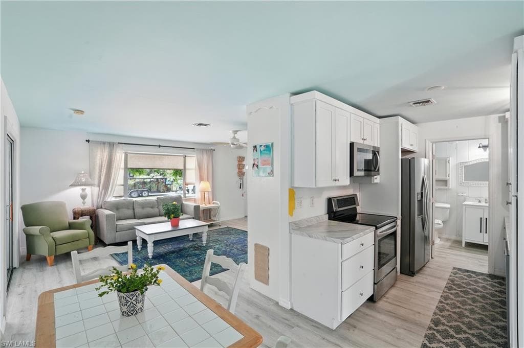 4011 Coconut CIR S-6
