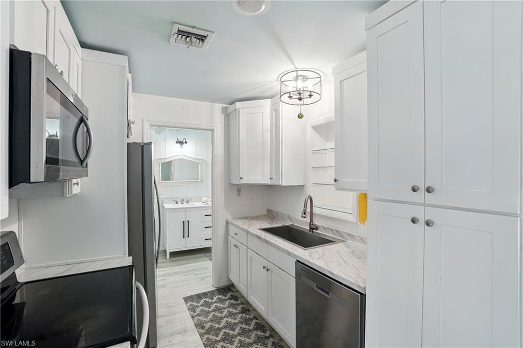 4011 Coconut CIR S-7