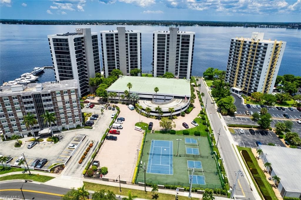 1900 Virginia AVE 102-2