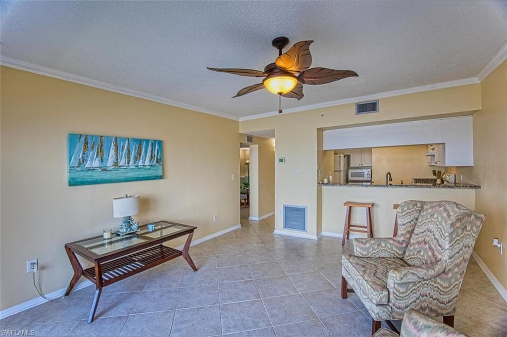 1900 Virginia AVE 102-18