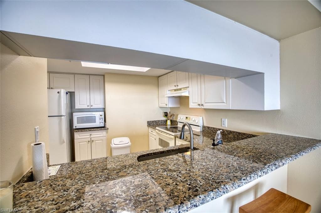 1900 Virginia AVE 102-21