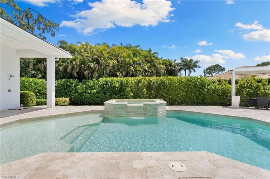 2274 Hawksridge DR-36