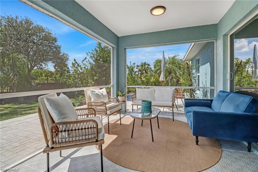 6104 Holt CT-18