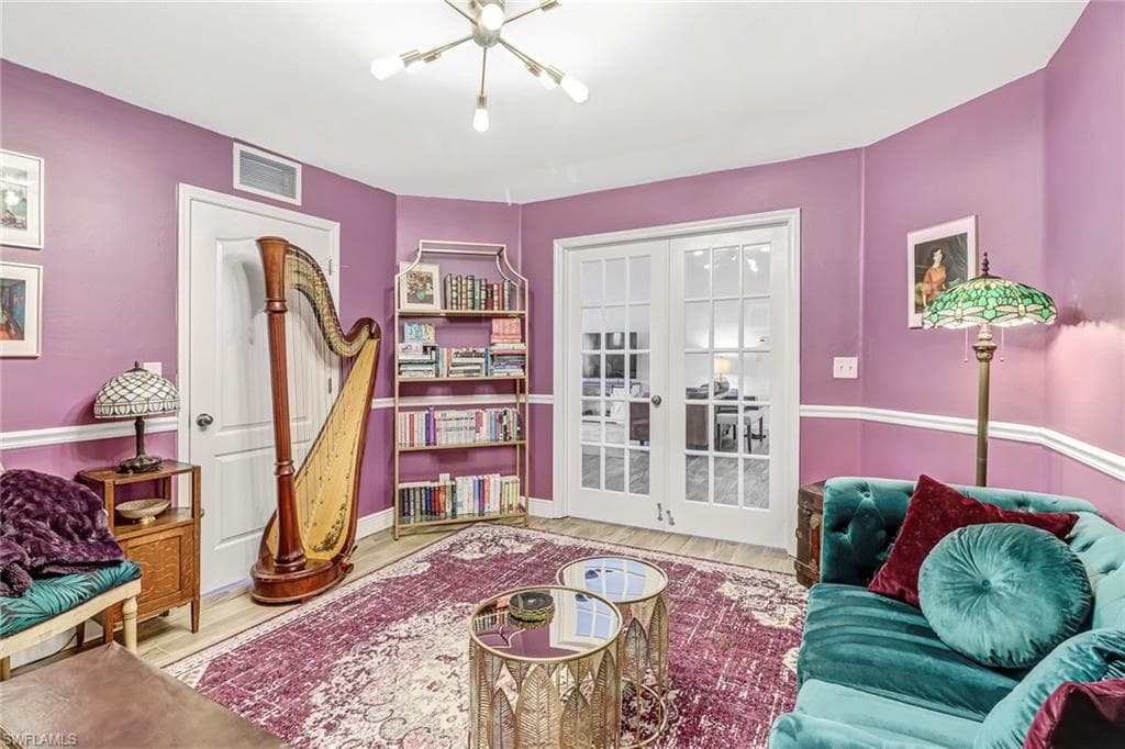 6104 Holt CT-15