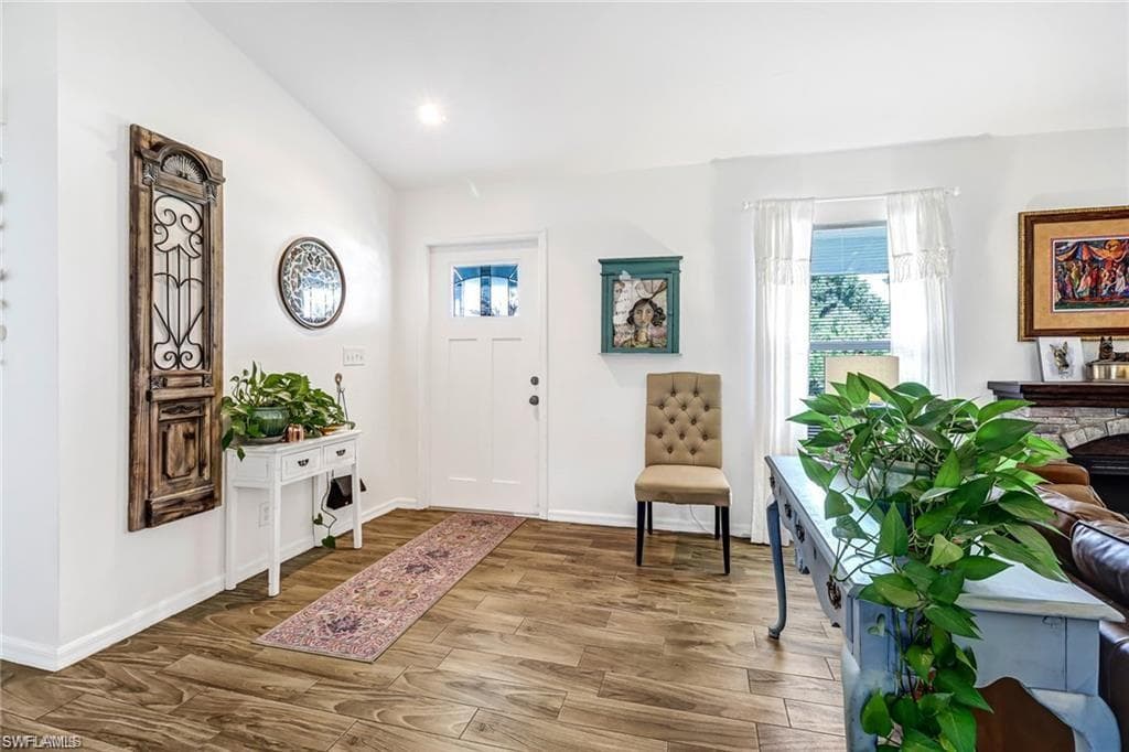 6104 Holt CT-19
