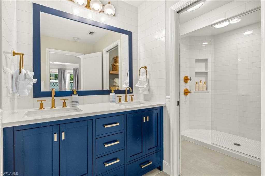1219 Osceola DR-20