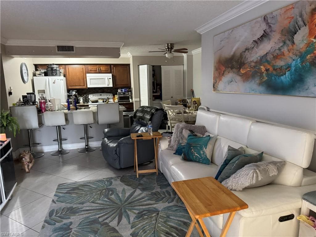 5307 Summerlin RD 704-2