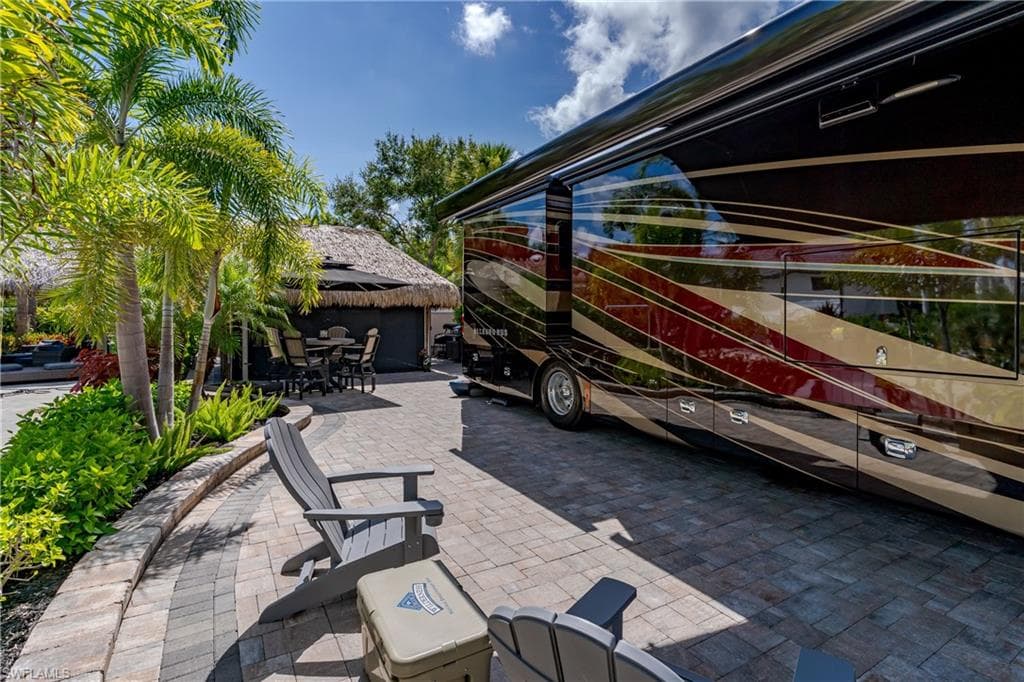 13571 Snook CIR-22